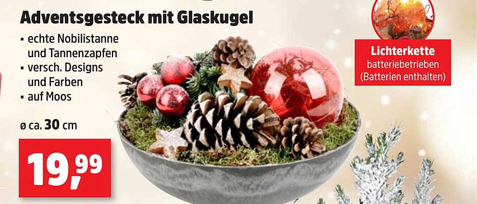 Adventsgesteck mit Glaskugel