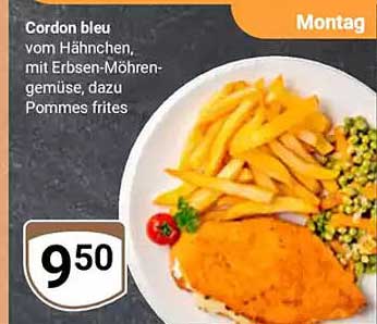 Cordon bleu vom Hähnchen, mit Erbsen-Möhrengemüse, dazu Pommes frites