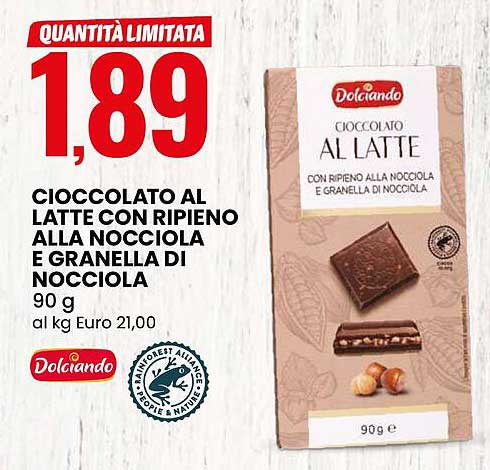 CIoccolato al latte con ripieno alla nocciola e granella di nocciola