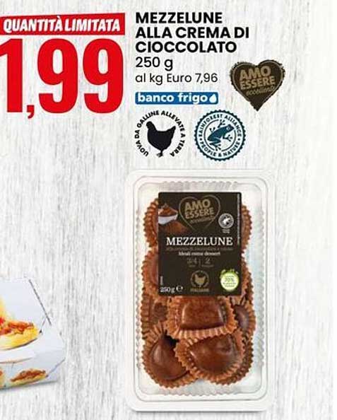 MEZZELUNE ALLA CREMA DI CIOCCOLATO