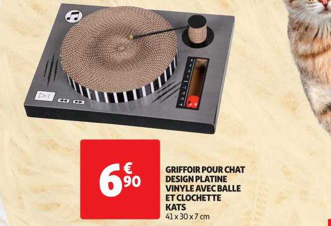 Promo Griffoir Pour Chat Design Platine Vinyle Avec Balle Et Clochette Kats chez  Auchan 